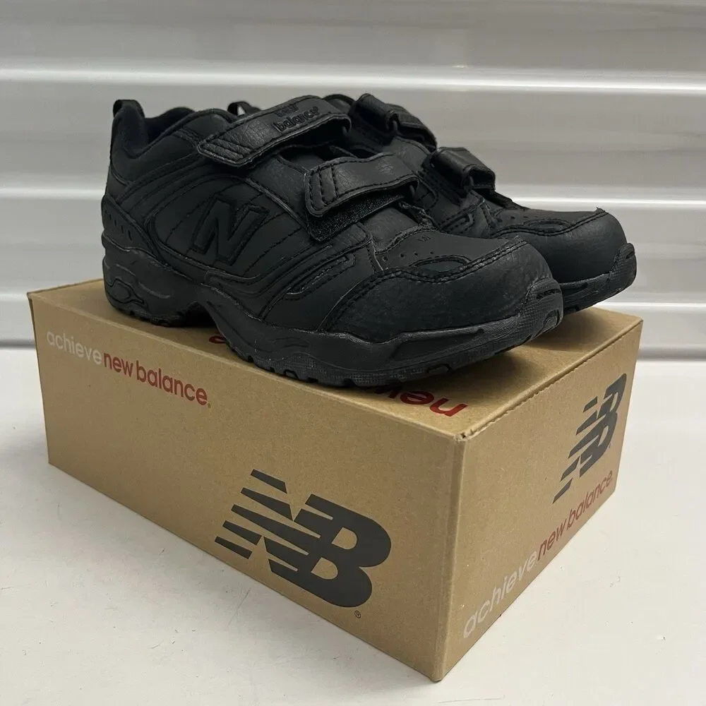 New Balance 621 Big Kid Black Leather Training Uniform Hook Loop Shoes SZ 2.5 M